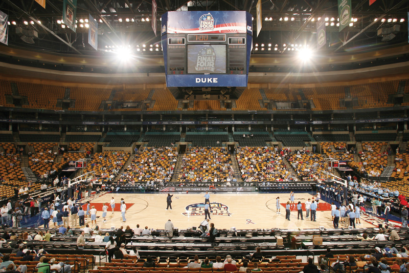 NCAA女篮场馆2006.jpg