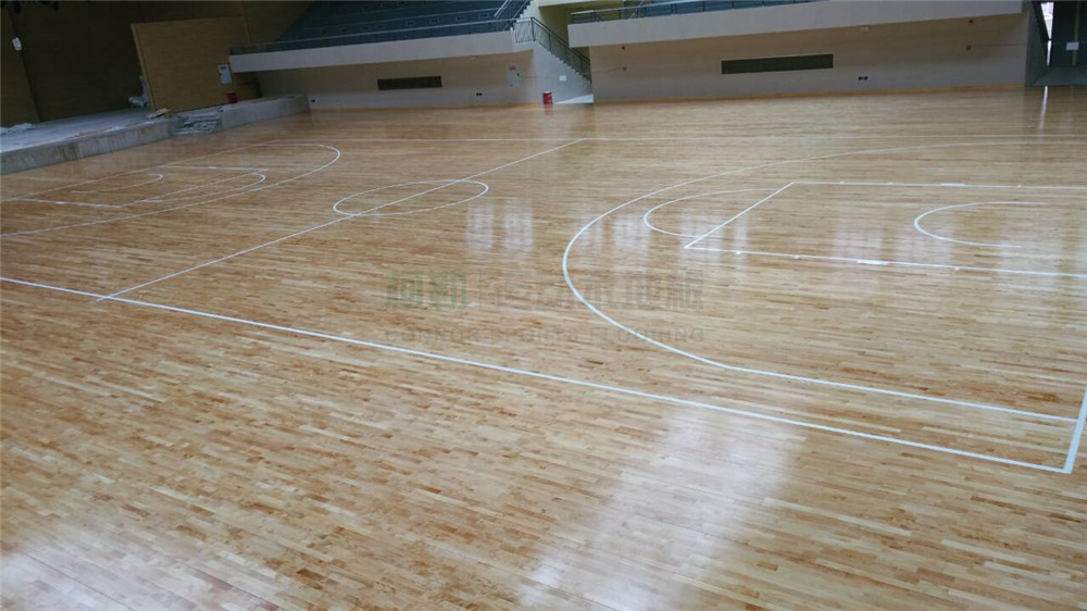 重庆市杨家坪中学木地板0.jpg
